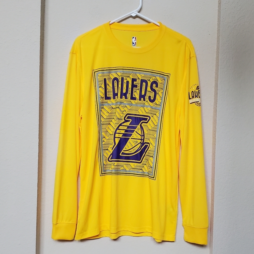 NBA LA Lakers L/S 100% Polyester Tee.  Size Large